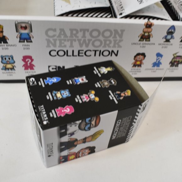 Titans The Cartoon Network 3" Vinyl Figures Complete Set of 16 In Display Box - Picture 10 of 16